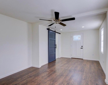 804 Carnegie Street - Photo Thumbnail 19