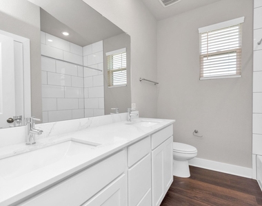 10502 Moon Valley Lane - Photo Thumbnail 13