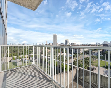 5925 Almeda Road - Photo Thumbnail 17