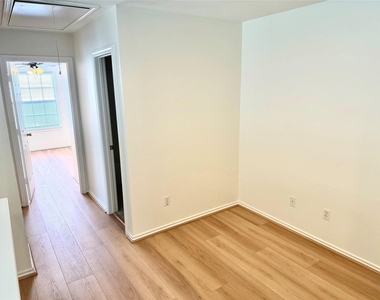16546 Cairngrove Lane - Photo Thumbnail 19