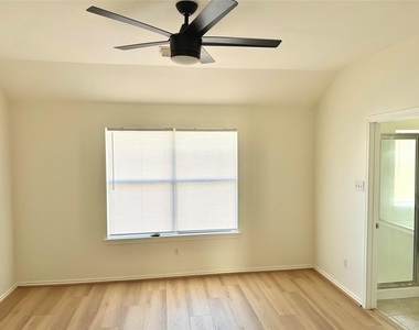16546 Cairngrove Lane - Photo Thumbnail 15