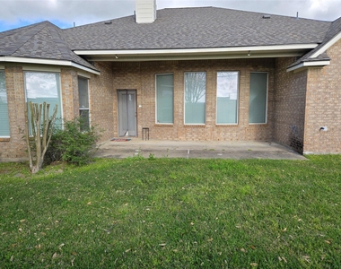 3218 Waters Edge Drive - Photo Thumbnail 49