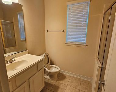3218 Waters Edge Drive - Photo Thumbnail 36