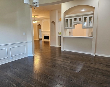 3218 Waters Edge Drive - Photo Thumbnail 35