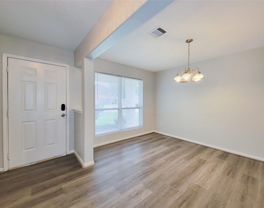 3602 Zephyr Glen Way - Photo Thumbnail 3