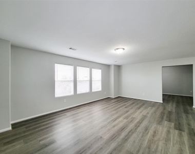 3602 Zephyr Glen Way - Photo Thumbnail 26