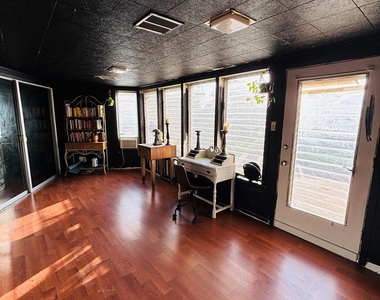 4901 Timber Lane - Photo Thumbnail 10