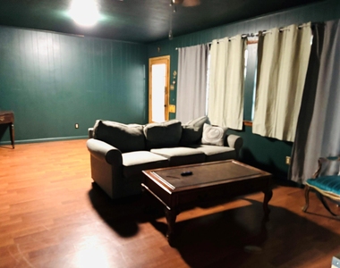 4901 Timber Lane - Photo Thumbnail 3