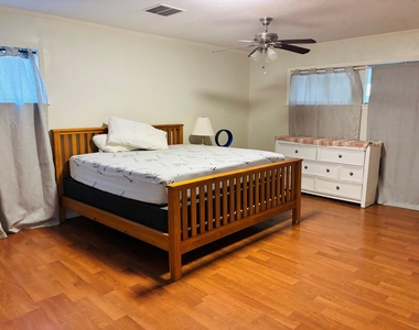 4901 Timber Lane - Photo Thumbnail 14
