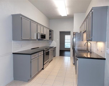 7965 Pecan Drive - Photo Thumbnail 8
