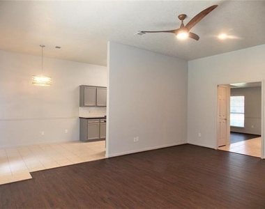 7965 Pecan Drive - Photo Thumbnail 2