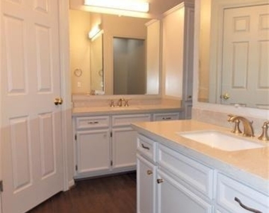 7965 Pecan Drive - Photo Thumbnail 14