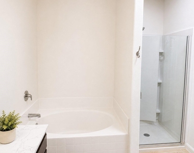 38106 N Sweetwater Circle - Photo Thumbnail 17