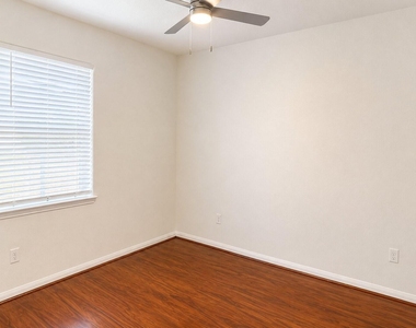 38106 N Sweetwater Circle - Photo Thumbnail 14