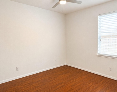 38106 N Sweetwater Circle - Photo Thumbnail 12