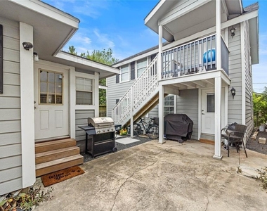 813 1/2 Alexander Street - Photo Thumbnail 1