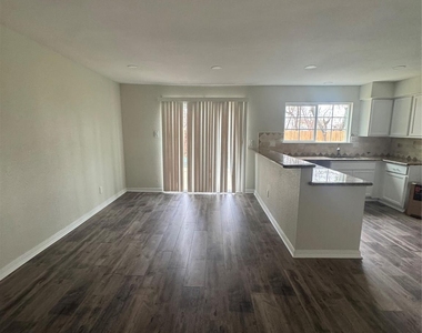 13626 Sunswept Way - Photo Thumbnail 8