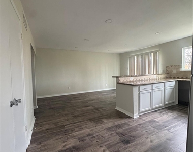 13626 Sunswept Way - Photo Thumbnail 9