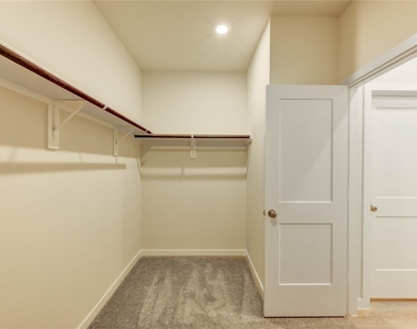 21526 George Wayne Way - Photo Thumbnail 36
