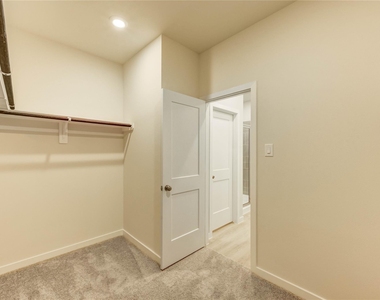 21526 George Wayne Way - Photo Thumbnail 35