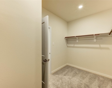 21526 George Wayne Way - Photo Thumbnail 34