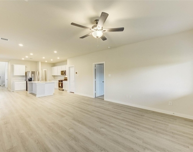 21526 George Wayne Way - Photo Thumbnail 14