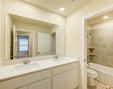 21526 George Wayne Way - Photo Thumbnail 43