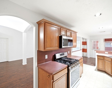 6931 Hamilton Falls Lane - Photo Thumbnail 17