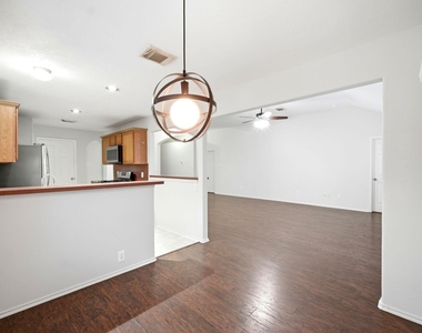6931 Hamilton Falls Lane - Photo Thumbnail 13