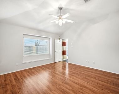 6931 Hamilton Falls Lane - Photo Thumbnail 19