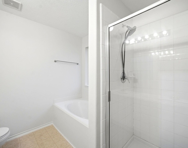 6931 Hamilton Falls Lane - Photo Thumbnail 21