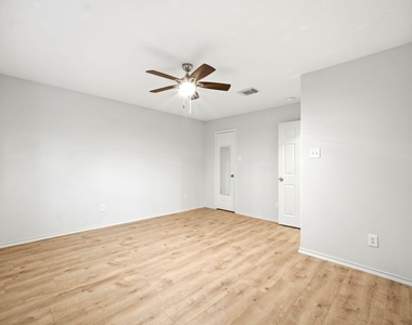 6931 Hamilton Falls Lane - Photo Thumbnail 24