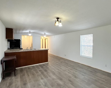 71 County Road 4282 - Photo Thumbnail 8