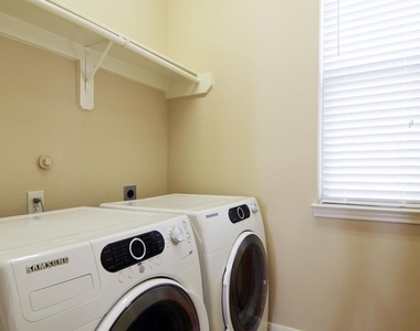 2368 Bastrop Street - Photo Thumbnail 7