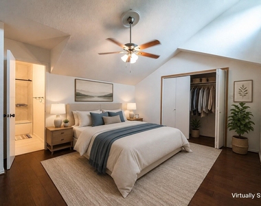 10811 Richmond Avenue - Photo Thumbnail 10