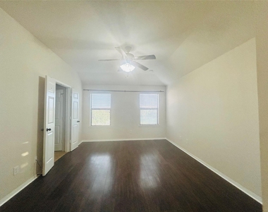 16003 Thornbill Lane - Photo Thumbnail 11