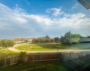 16003 Thornbill Lane - Photo Thumbnail 22