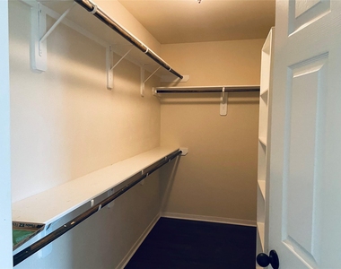 16003 Thornbill Lane - Photo Thumbnail 12