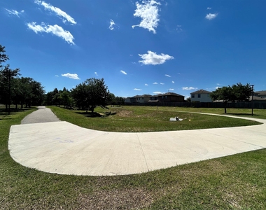 16003 Thornbill Lane - Photo Thumbnail 24
