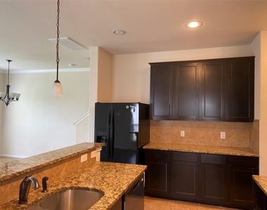 16003 Thornbill Lane - Photo Thumbnail 6