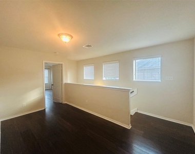 16003 Thornbill Lane - Photo Thumbnail 8