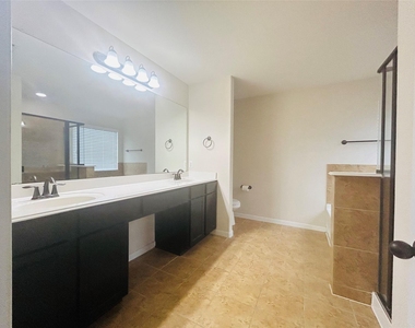 16003 Thornbill Lane - Photo Thumbnail 12