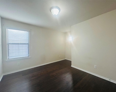 16003 Thornbill Lane - Photo Thumbnail 19