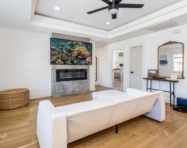 810 Jerry Street - Photo Thumbnail 2