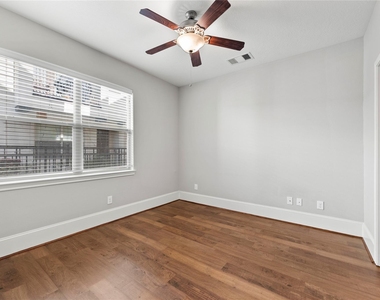 1826 Anita Street - Photo Thumbnail 7