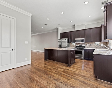 1826 Anita Street - Photo Thumbnail 10