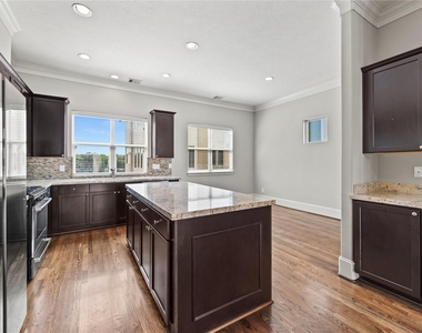 1826 Anita Street - Photo Thumbnail 11