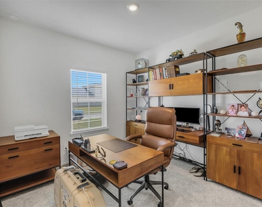 4210 Bromham Farms Drive - Photo Thumbnail 3