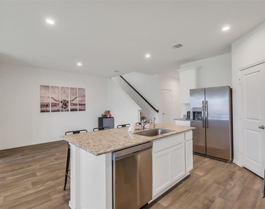 4210 Bromham Farms Drive - Photo Thumbnail 11
