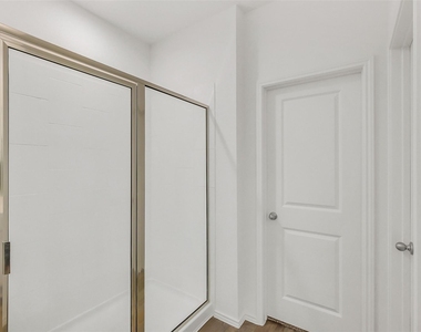 4210 Bromham Farms Drive - Photo Thumbnail 17